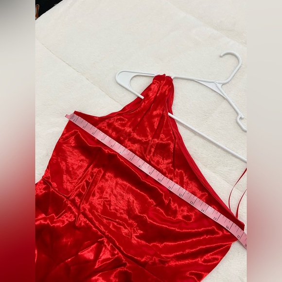 Lulus Elegant Red One Shoulder satin maxi Dress size M - Picture 6 of 11